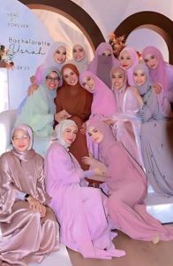 Cantik & Penuh Makna: Sekitar Majlis ‘Bachelorette Usrah’ Amira Othman Dihadiri Rakan Artis