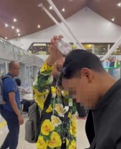 VIP Siram Air, Berkasar Dengan Pramugari – Insiden Memalukan di KLIA, Sikap Profesional Petugas Jadi Tumpuan