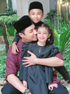 “Alhamdulillah, Puteri Sarah Akhirnya Dedah Hubungan Terkini Dengan Syamsul Yusof!” Rupa-Rupanya Ini Yang Berlaku Selepas Mereka ‘Move On’