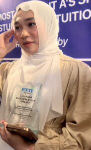 Beauty with Brain! Anak Abby Norman Bukan Calang-Calang, Keputusan SPM Maria Danisha Buat Ramai Tak Sangka