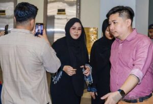 Biar Betul, Ini Punca Nak Cerai? Norreen Iman Berbalas Komen Dengan Suami Hingga Rakan Artis Pun Masuk Campur!