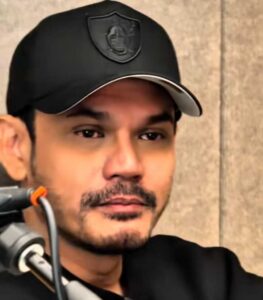 “Saya Harap Awak…” Yusry KRU Mengalir Air Mata Dengar Pesanan Suara Lisa Surihani, Netizen Sebak Tengok Kasih Sayang Mereka
