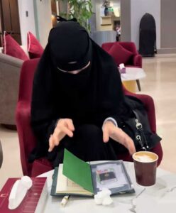 [VIDEO & GAMBAR] “Masha Allah, Terpegun Tengok Catatan Dia…” Buku Nota Lisa Surihani Di Mekah Jadi Perhatian Ramai, Netizen Siap Kata ‘Untung Dato Yusry’!
