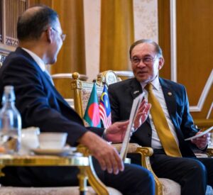 “Fuhh, Tegas Betul!” Anwar Kekal Pendirian Rohingya Perlu Pulang, Tapi Apa Maksud Sebenar Di Sebalik Kenyataan Ini?