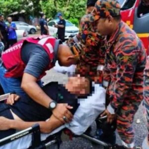 “Fuhh, Tak Sangka Benda Ini Jadi Betul-Betul!” Lepas Live Paranormal Terputus Tiba-Tiba, Lelaki Ini Ditemui Lemah Dalam Tandas…