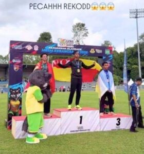 Hati Jenis Apa Orang Macam Ni? Ramai Netizen Mengamuk Lepas Tengok Komen Doakan Kanser Pada Anak Sulung Rita Rudaini!
